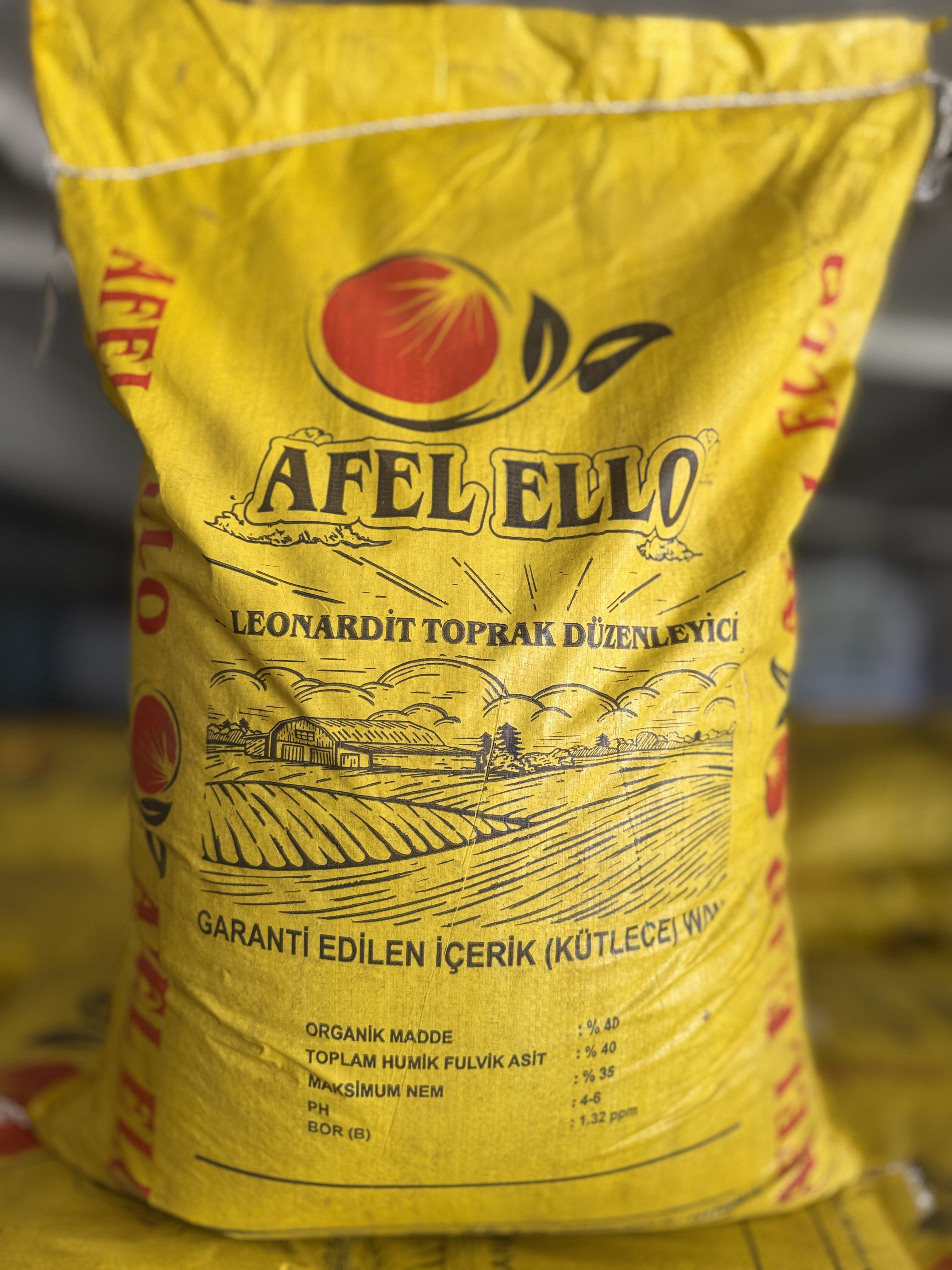 Afel Ello Bor içerikli Leonardit - Toprak Düzenleyici ve Köklendirici | Humik ve Fulvik Asit | 25 Kg