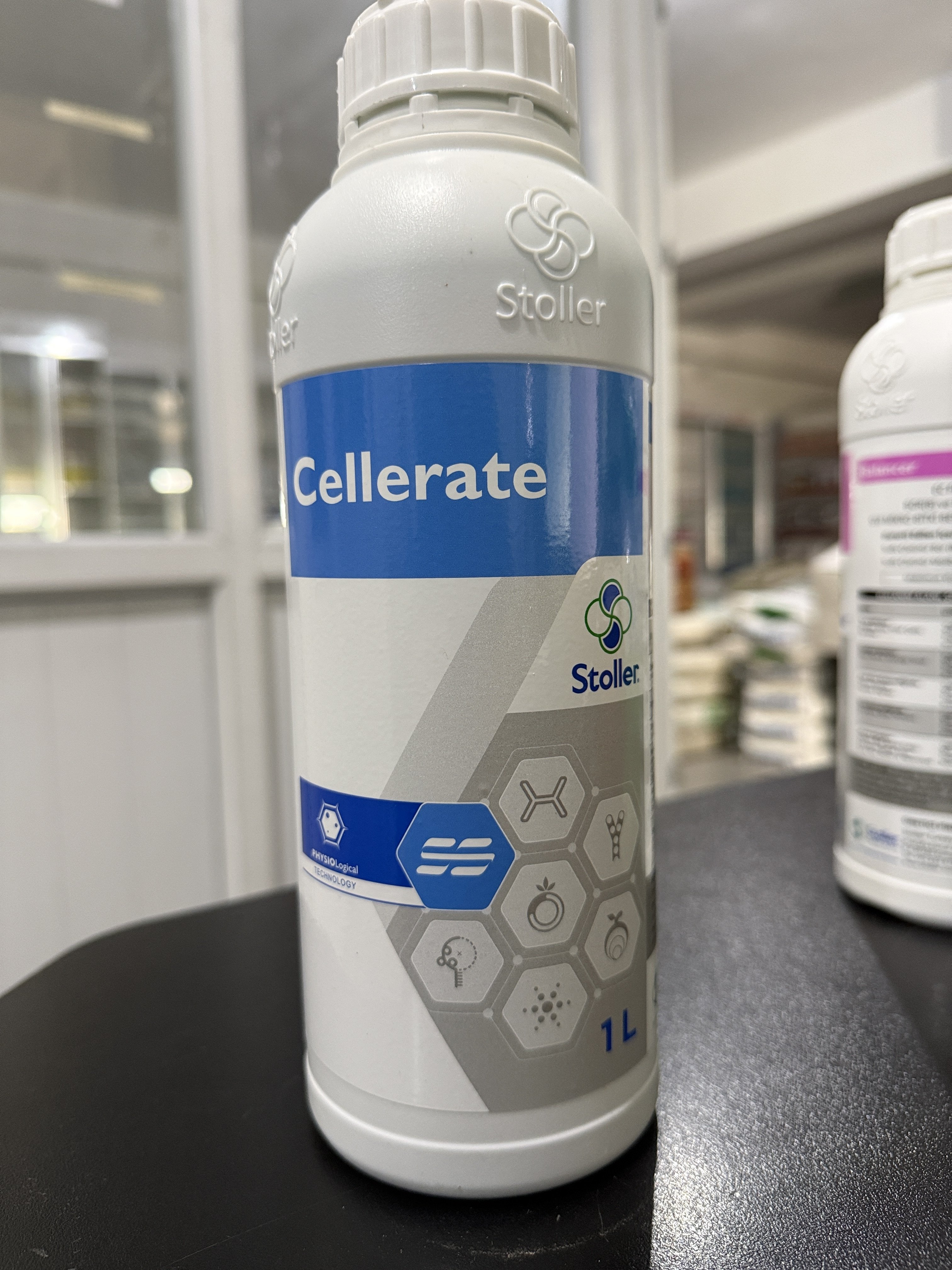 Stoller Cellerate Molibden ve Çinko içerikli Meyve ve Çiçek Arttırıcı Fizyolojik Sıvı Gübre 1 Lt