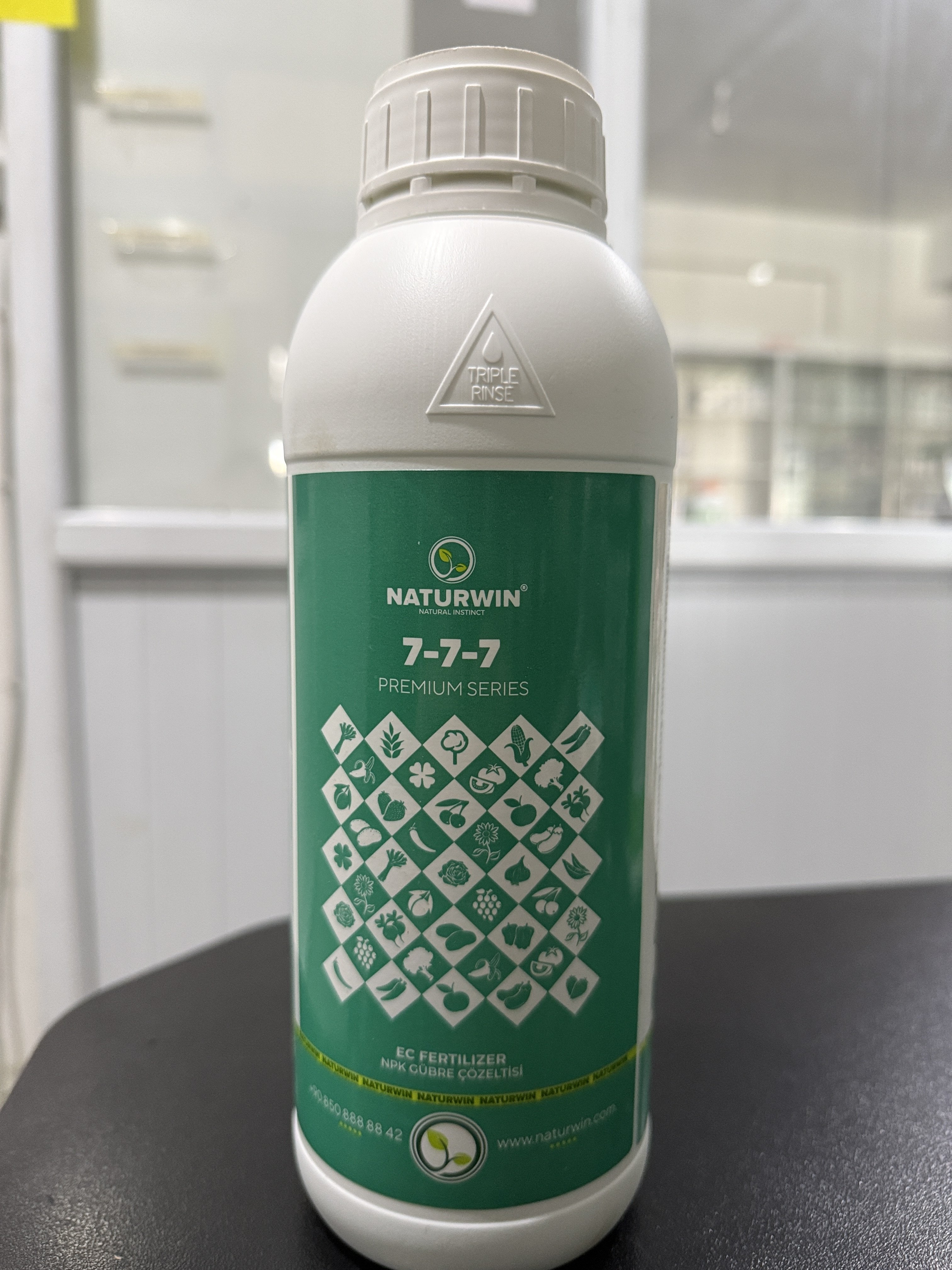 Naturwin Premium 7-7-7 Dengeli NPK Yaprak Gübresi – Bitki Gelişim Destekleyici | 1 Litre