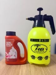 Akan Tarım Çiçekli Bitkiler Bakım Seti | Naturwin Çiçekli Bitkiler Sıvı Bitki Besini + 2 Lt Sprey