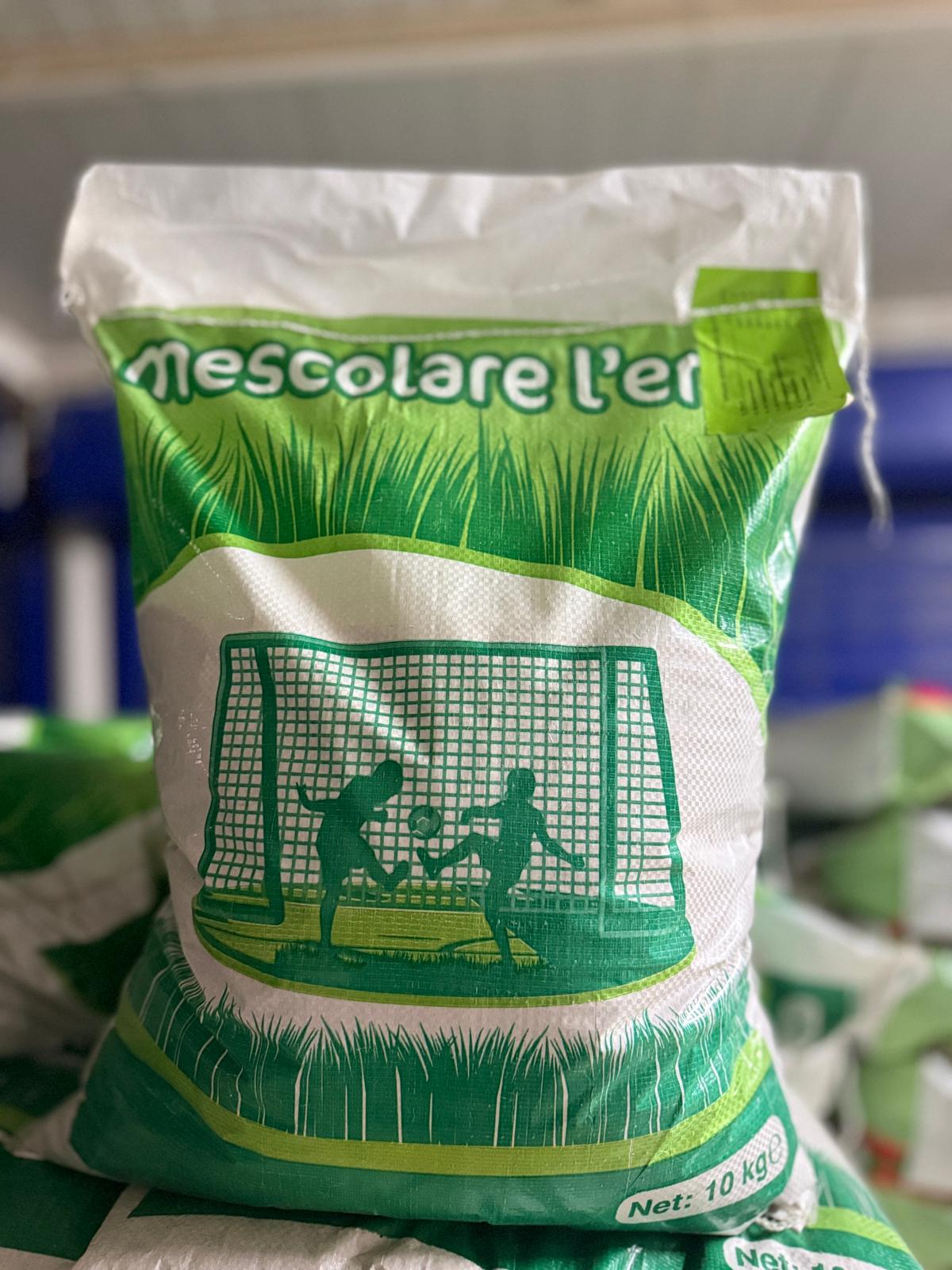 Mescolare L'erba İtalyan Çim Tohumu 6'lı Karışım 10 KG - Sebze Tohumu Hediyeli !