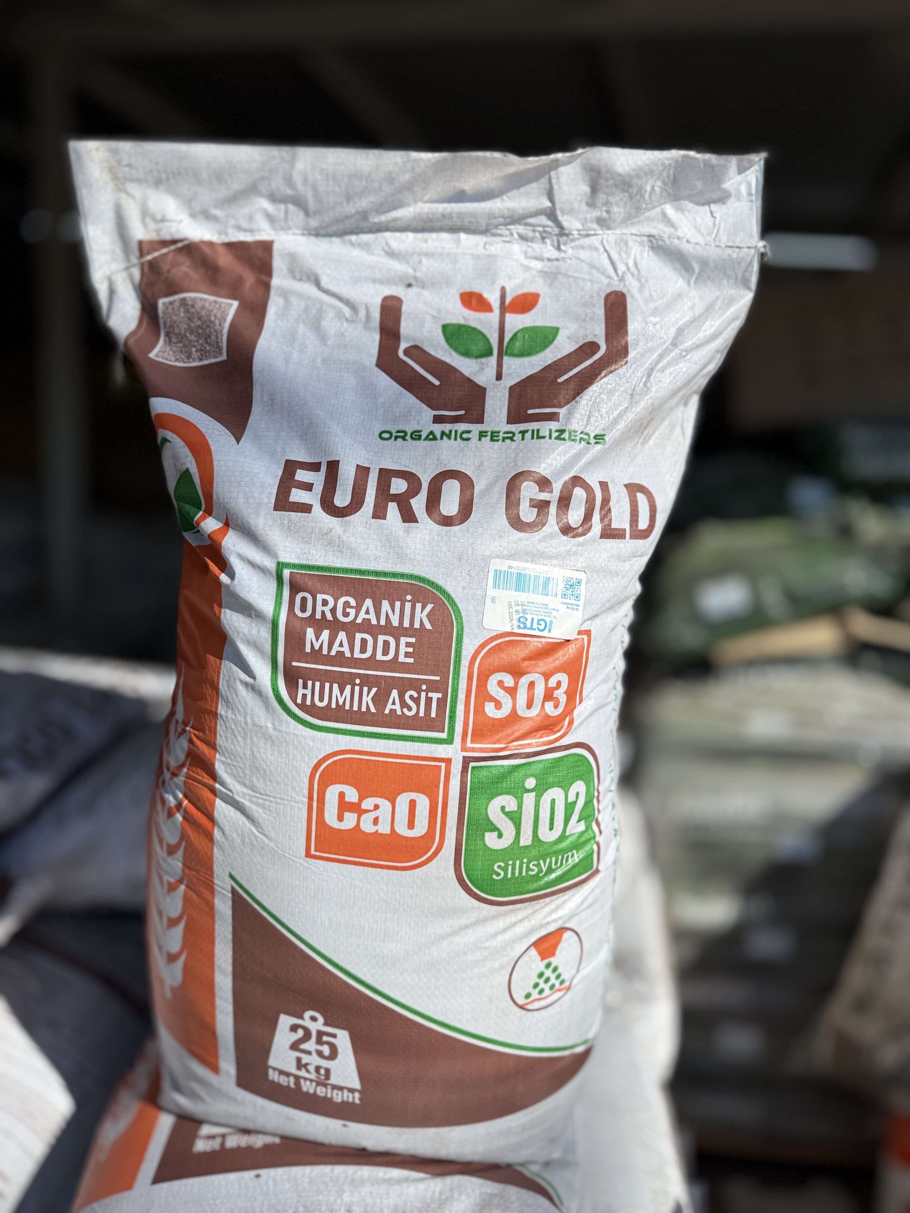 Orgüb Euro Gold Leonardit Gübre – Humik Asit Kalsiyum Kükürt Silisyum İçerikli | 25 KG