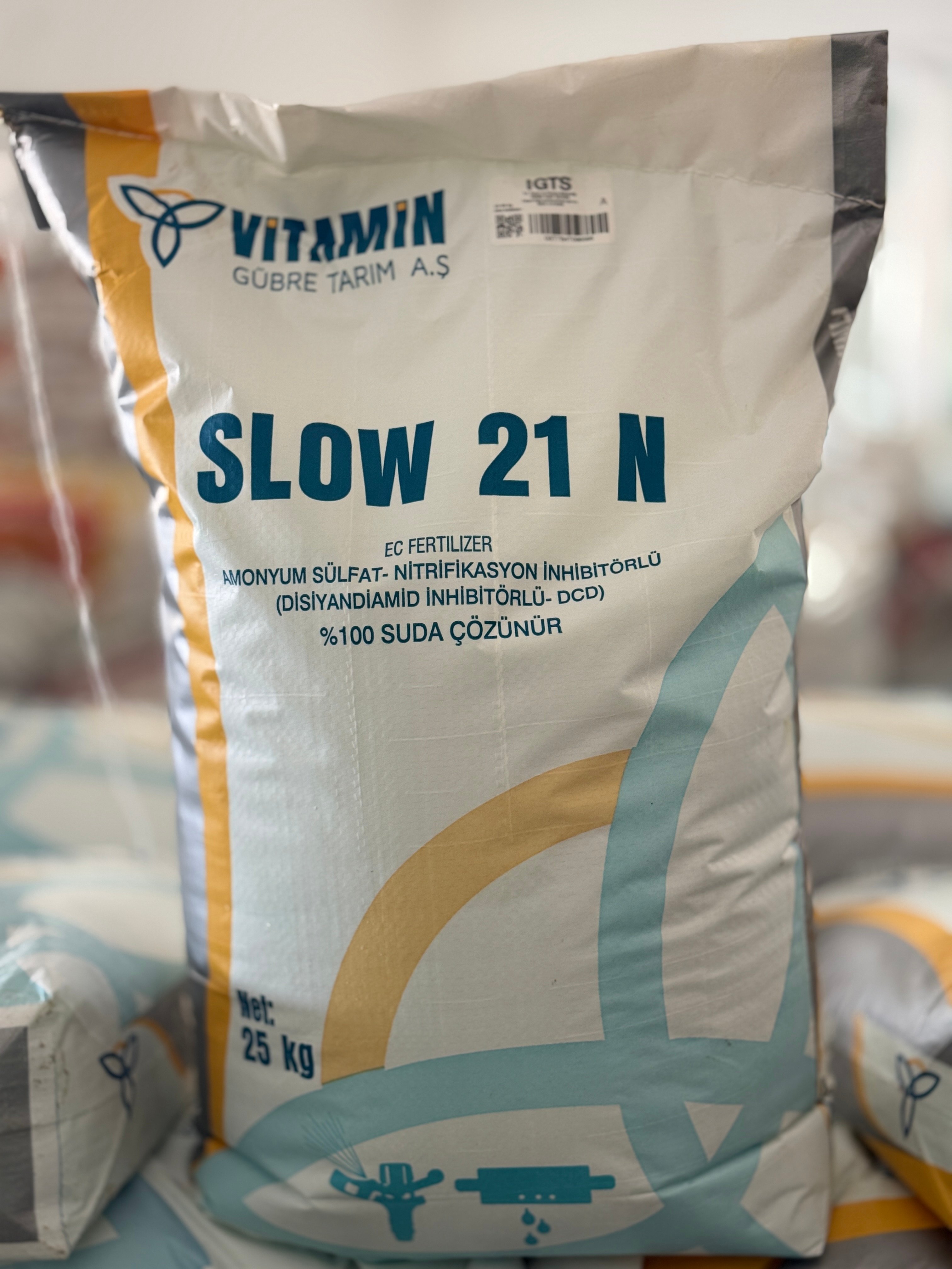 Vitamin Slow 21 N | Akıllı Şeker | Yavaş Salınımlı Azot içerikli Gübre 25 Kg
